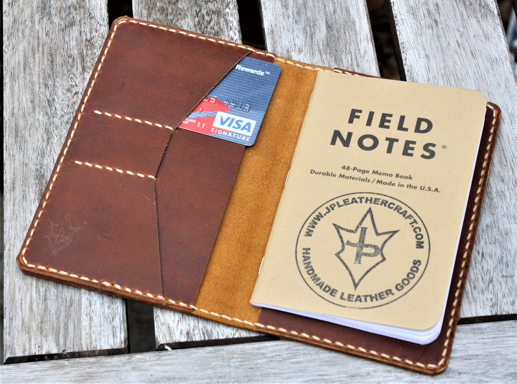 Funda hecha a mano para billetera de tarjeta de notas de campo SCRIBO Pura Sangre de cuero Sunset Oil Tan Cream