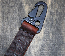Llavero de cuero hecho a mano con clip para guardar llaves FUNIS FOB Bison Black