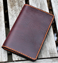 Funda hecha a mano para billetera de tarjeta de notas de campo SCRIBO Horween Leather Purple Cavalier