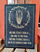 Señor de los anillos LOTR Sauron One Ring Inscription Carve Wood Sign Wall Art Man Cave Norse
